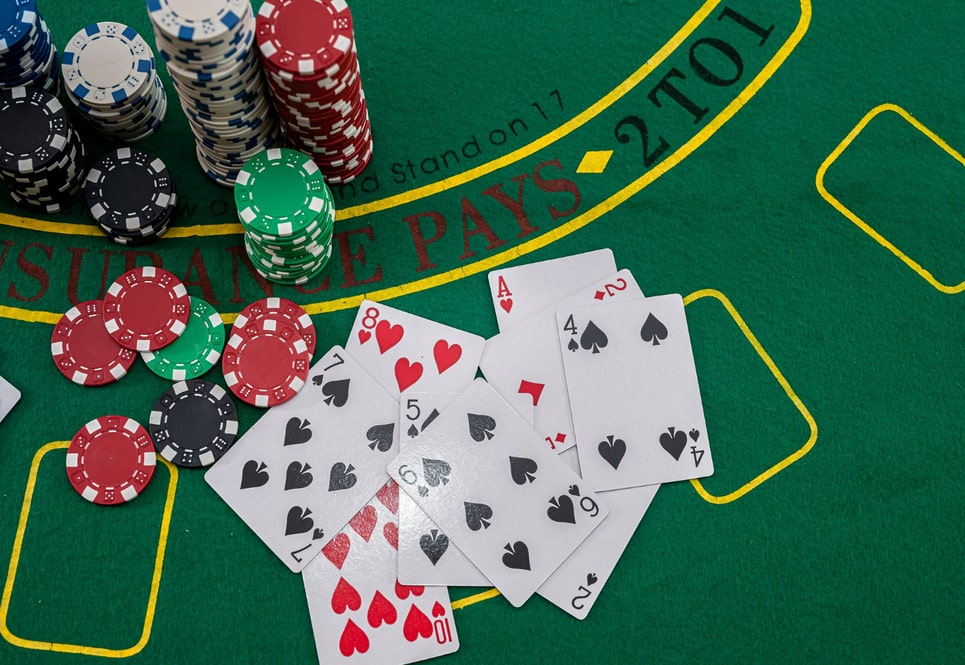 The Benefits of Playing Online Casino Games